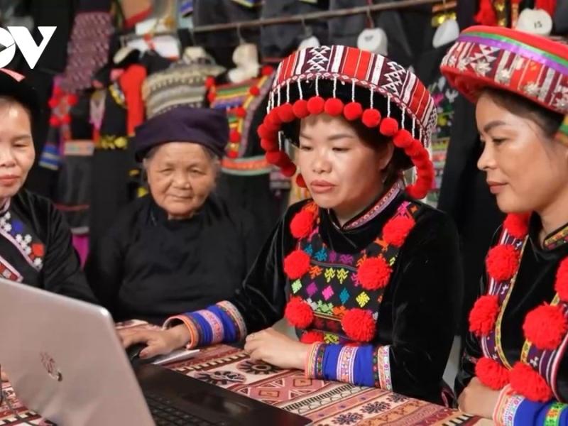 Công nghệ số rút ngắn khoảng cách vùng cao Thái Nguyên