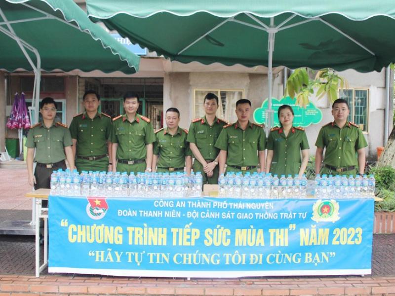 Tiếp sức mùa thi phát huy vai trò tình nguyện của tuổi trẻ